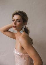 Load image into Gallery viewer, Margot